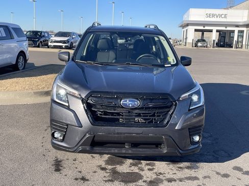 Used 2024 Subaru Forester Premium image 2