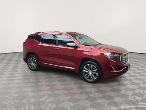 Used 2019 GMC Terrain Denali w/ Advanced Safety Package AWD/4WD image 44