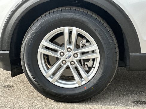 Certified 2022 Ford Explorer XLT image 26