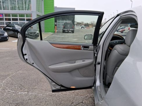 Used 2005 Lexus ES 330 image 12