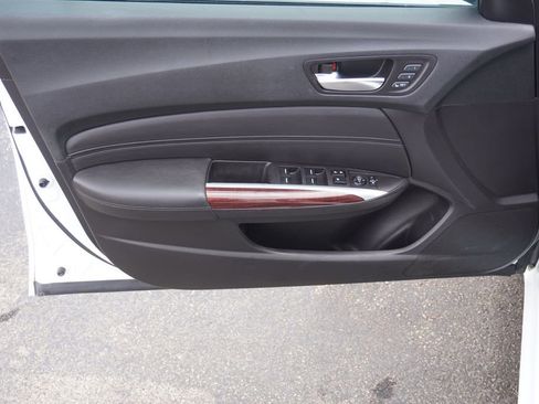 Used 2016 Acura TLX V6 FWD image 10