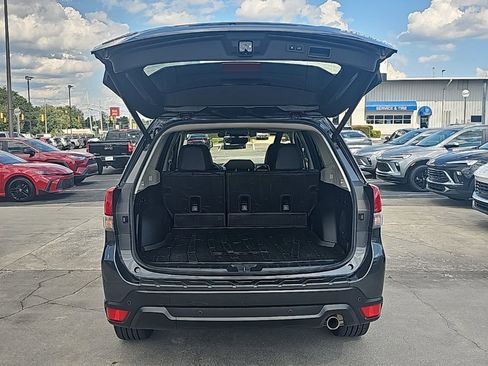 Used 2020 Subaru Forester Limited image 6