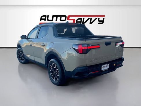 Used 2023 Hyundai Santa Cruz SEL Premium image 5