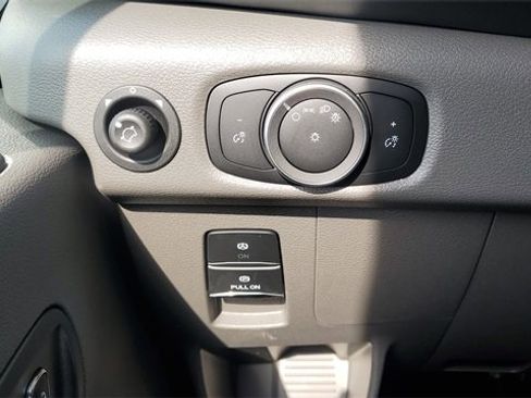 New 2025 Ford Transit 250 Low Roof image 28