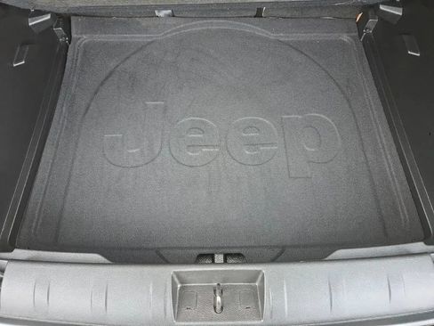 Used 2020 Jeep Renegade Sport w/ Sport Appearance Group FWD image 43