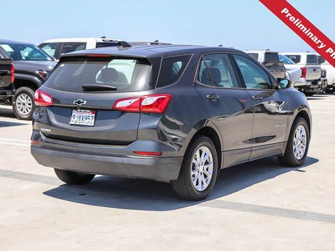 Used 2019 Chevrolet Equinox LS FWD image 6