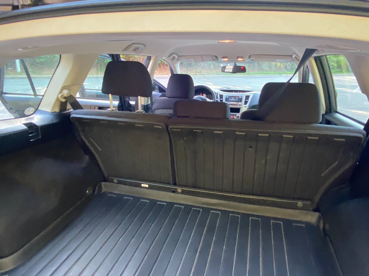 Used 2014 Subaru Outback 2.5i AWD/4WD image 34