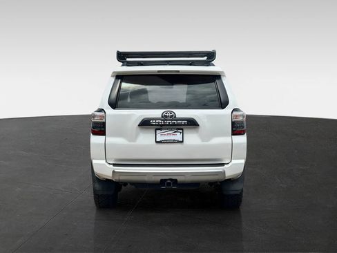 Used 2016 Toyota 4Runner Trail Premium AWD/4WD image 6