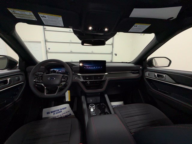 New 2027 Ford Explorer ST-Line w/ Premium Package AWD/4WD image 9