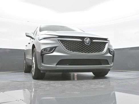 Used 2024 Buick Enclave Avenir AWD/4WD image 42