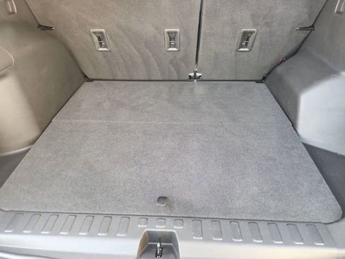 Used 2022 Chevrolet Equinox LT FWD image 24