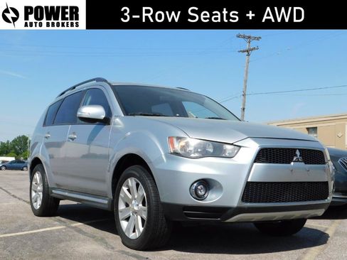 Used 2010 Mitsubishi Outlander SE AWD/4WD image 1