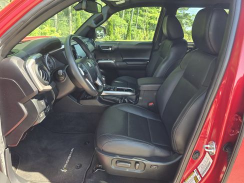 Used 2023 Toyota Tacoma Limited RWD image 14