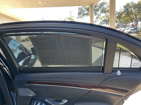 Used 2019 Mercedes-Benz S 560e image 36