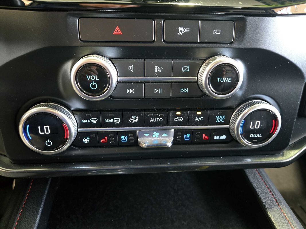 Used 2023 Ford Expedition Max Limited AWD/4WD image 22