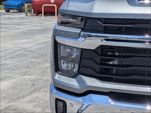 New 2026 Chevrolet Silverado 3500 LT w/ All Star Edition AWD/4WD image 10