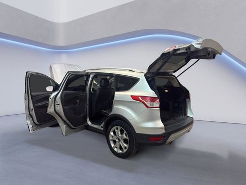 Used 2014 Ford Escape Titanium FWD image 10