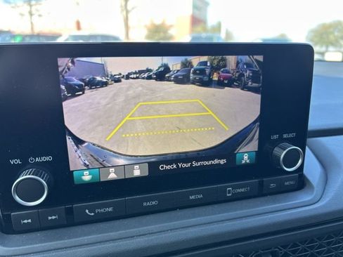 Used 2023 Honda Accord EX image 13