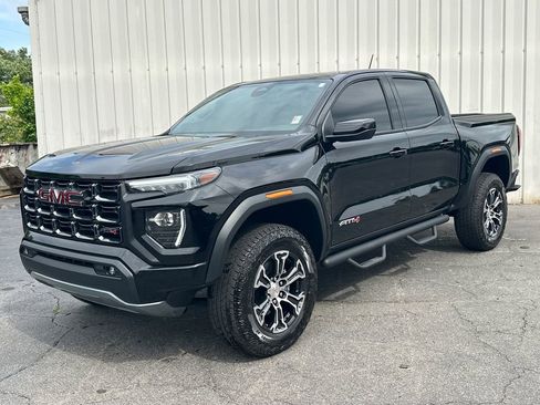 Used 2024 GMC Canyon AT4 w/ Canyon Safety Plus Package AWD/4WD image 2