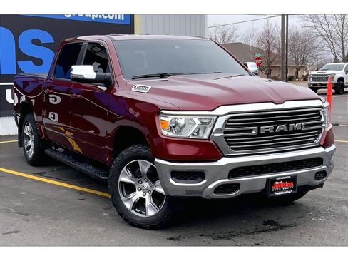 Used 2023 RAM 1500 Laramie AWD/4WD image 2