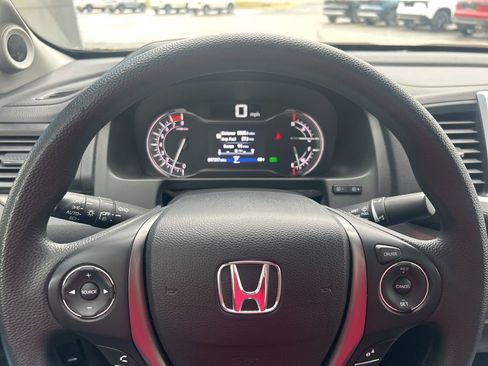 Used 2019 Honda Ridgeline Sport image 10
