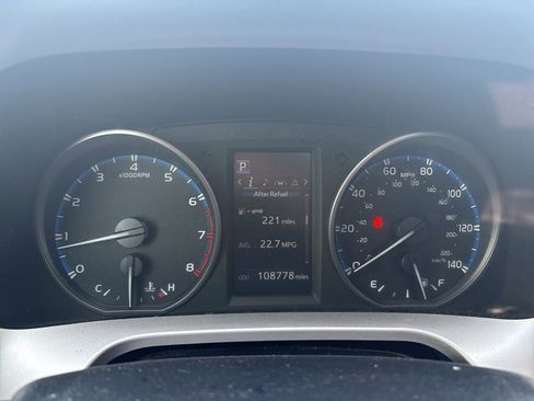 Used 2017 Toyota RAV4 XLE w/ Protection Package image 13