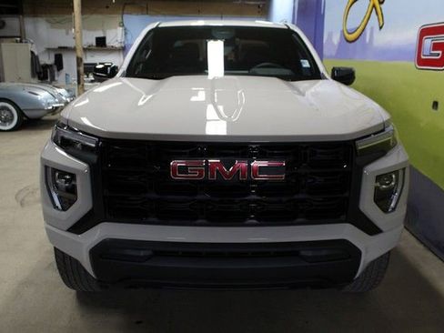 New 2026 GMC Canyon Elevation image 2