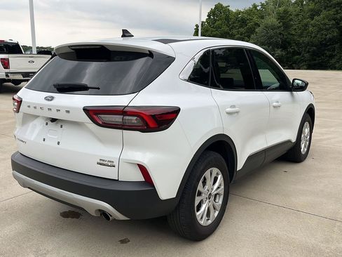 Used 2024 Ford Escape Active AWD/4WD image 5