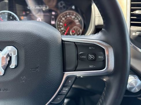 Used 2021 RAM 1500 Laramie AWD/4WD image 17