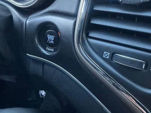 Used 2015 Jeep Grand Cherokee Limited image 30