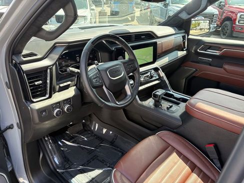 Used 2025 GMC Sierra 1500 Denali Ultimate AWD/4WD image 14
