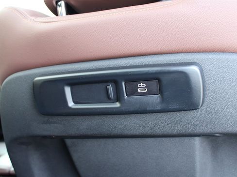 Used 2019 BMW X5 xDrive40i w/ M Sport Package image 26