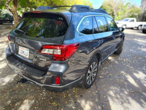 Used 2015 Subaru Outback 2.5i Limited AWD/4WD image 15