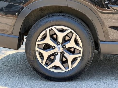 Used 2020 Subaru Forester Premium AWD/4WD image 7