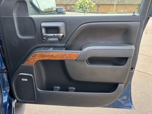 Used 2017 Chevrolet Silverado 1500 High Country RWD image 24