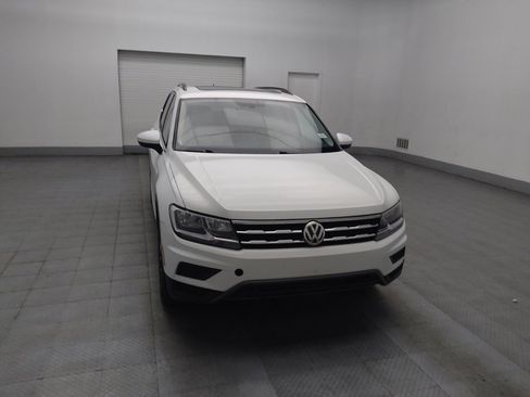 Used 2021 Volkswagen Tiguan SE w/ Panoramic Sunroof Package FWD image 14