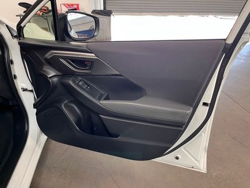 Used 2025 Subaru Impreza 2.0i image 12