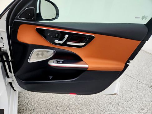 Used 2025 Mercedes-Benz C 300 Sedan image 27