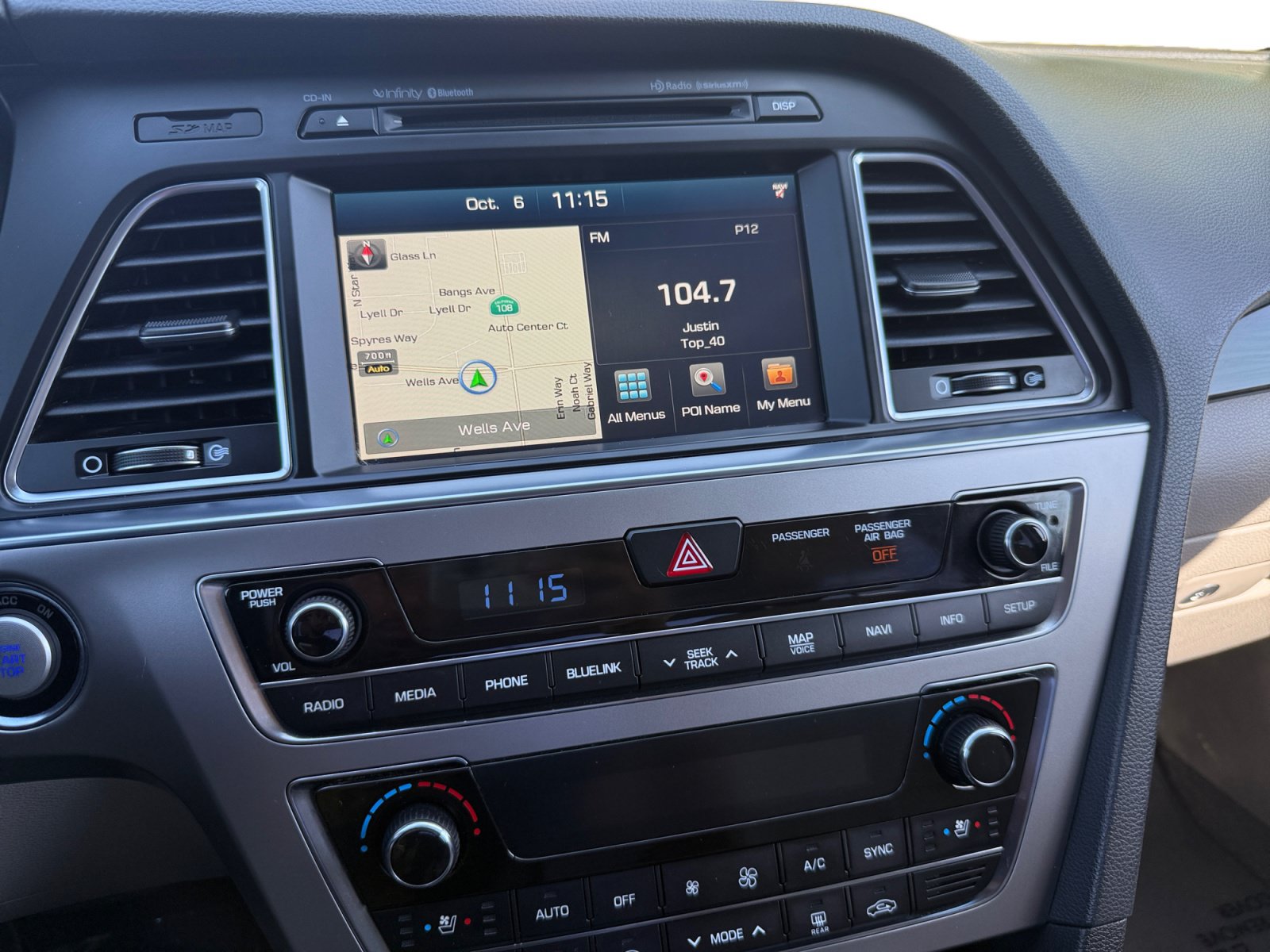 Used 2015 Hyundai Sonata Limited w/ Option Group 05 FWD image 12