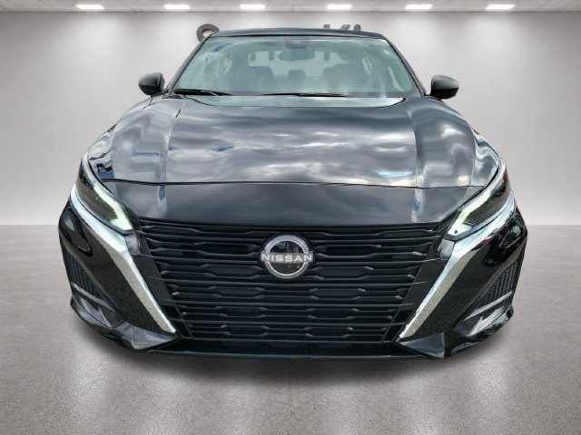 Used 2025 Nissan Altima 2.5 SV FWD image 8