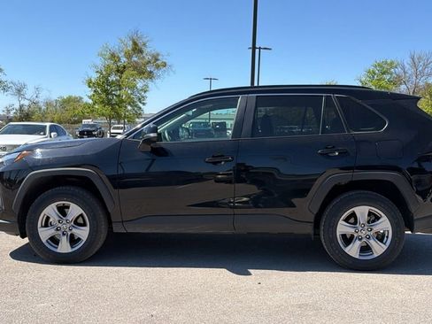 Used 2025 Toyota RAV4 XLE image 10