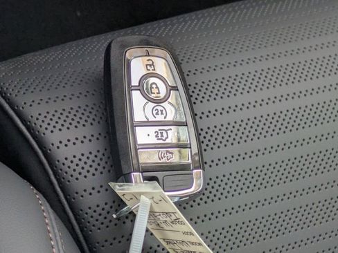 New 2026 Lincoln Nautilus Reserve image 28