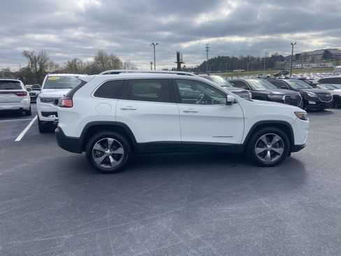Used 2020 Jeep Cherokee Limited image 10