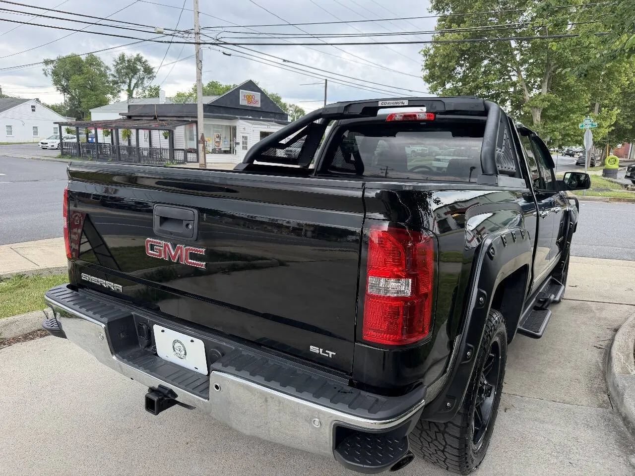 Used 2014 GMC Sierra 1500 SLT w/ SLT Preferred Package AWD/4WD image 11
