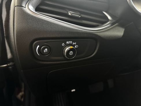 Used 2024 Chevrolet Malibu LT FWD image 25