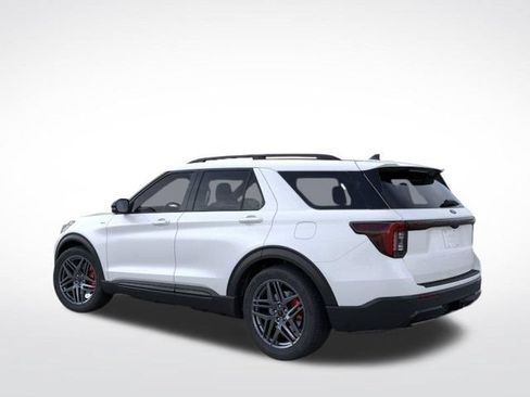 New 2026 Ford Explorer ST-Line w/ ST-Line Street Pack RWD image 6
