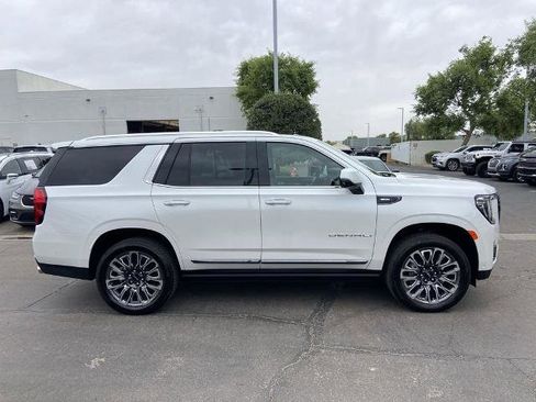 Used 2023 GMC Yukon Denali Ultimate AWD/4WD image 2