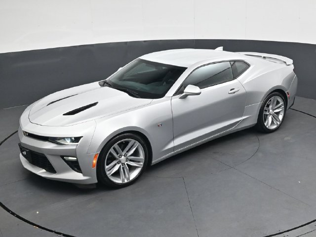 Used 2018 Chevrolet Camaro SS RWD image 28