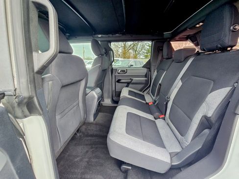 Used 2022 Ford Bronco Big Bend image 26