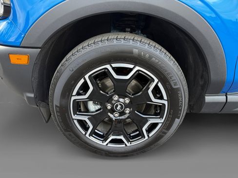 Certified 2025 Ford Bronco Sport Outer Banks w/ Outer Banks Tech Package+ image 9